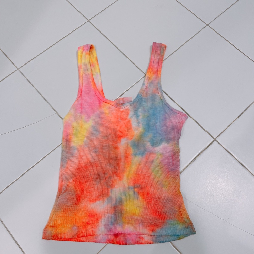 LF emma and sam tie dye crop tank